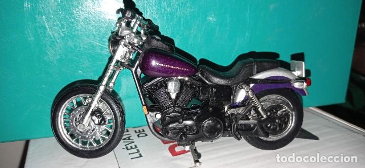 Motos a escala: COLECCION DE Harley Davidson , con regalo de expositor - Foto 34