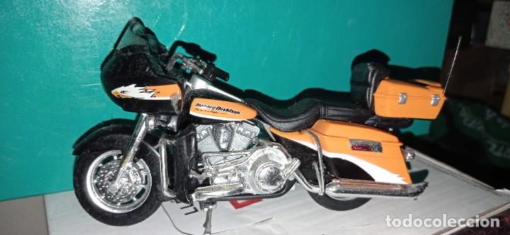 Motos a escala: COLECCION DE Harley Davidson , con regalo de expositor - Foto 38