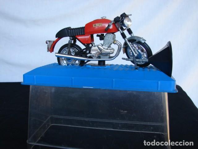 Motos a escala: MOTO LAVERDA - NACORAL - Foto 1