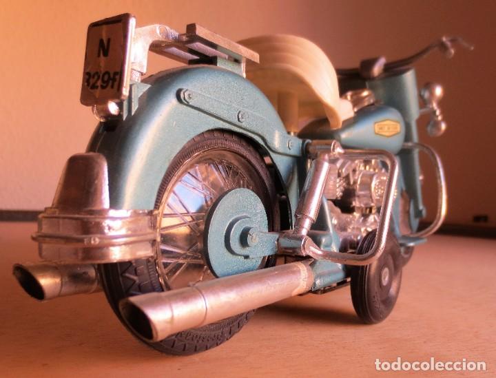 Motos a escala: MOTO HARLEY DAVIDSON DE SANCHIS - Foto 3