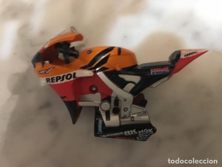 Motos a escala: Honda Repsol carenado - Foto 2