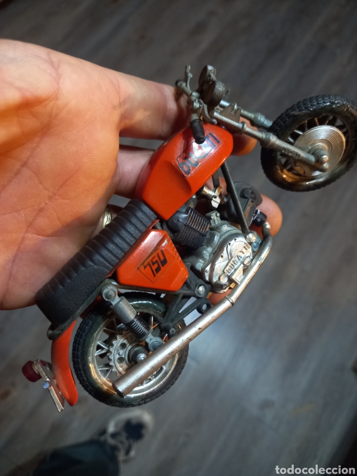 Motos a escala: MOTO DUCATI - Foto 1