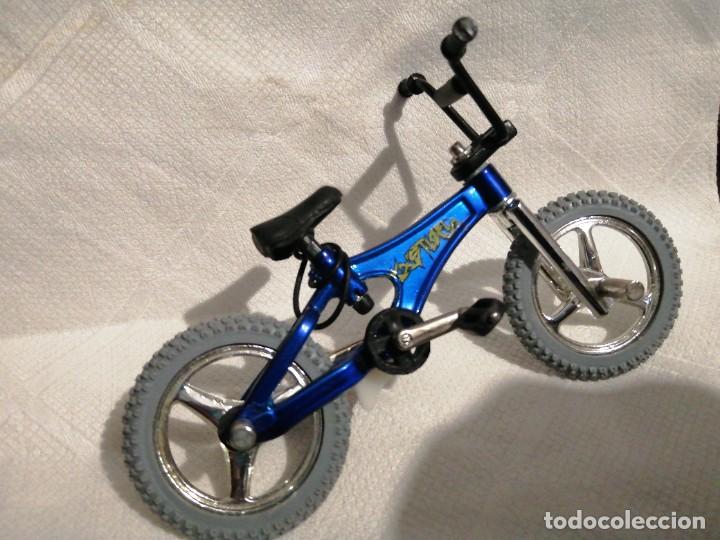 Motos a escala: BICICLETA CROSS, 10 CM X 8 CM - Foto 2