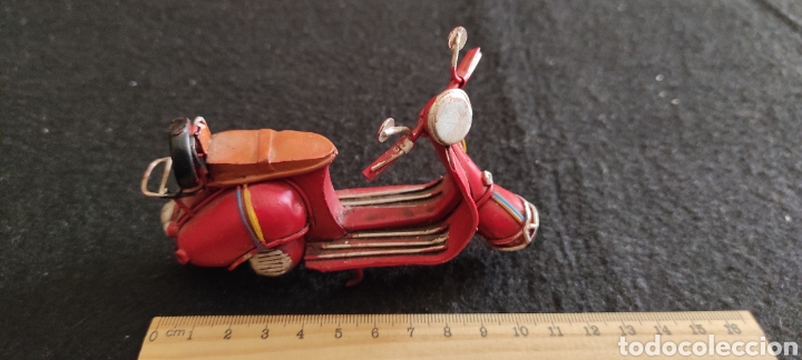 Motos a escala: Vespa met&aacute;lica - Foto 2