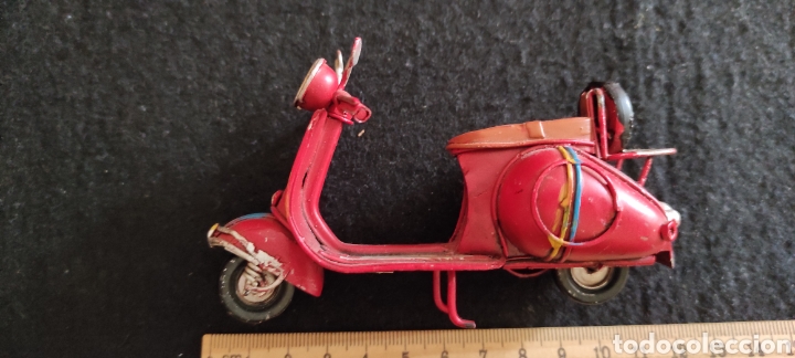 Motos a escala: Vespa met&aacute;lica - Foto 5