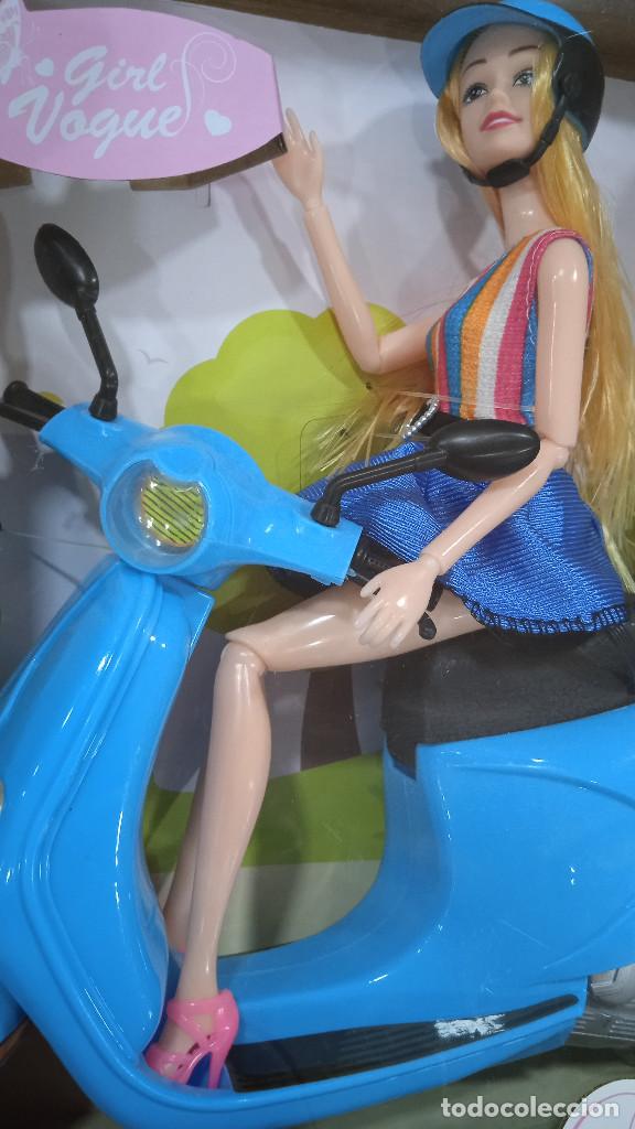 Motos a escala: MOTO VESPA CON MU&Ntilde;ECA - Foto 3