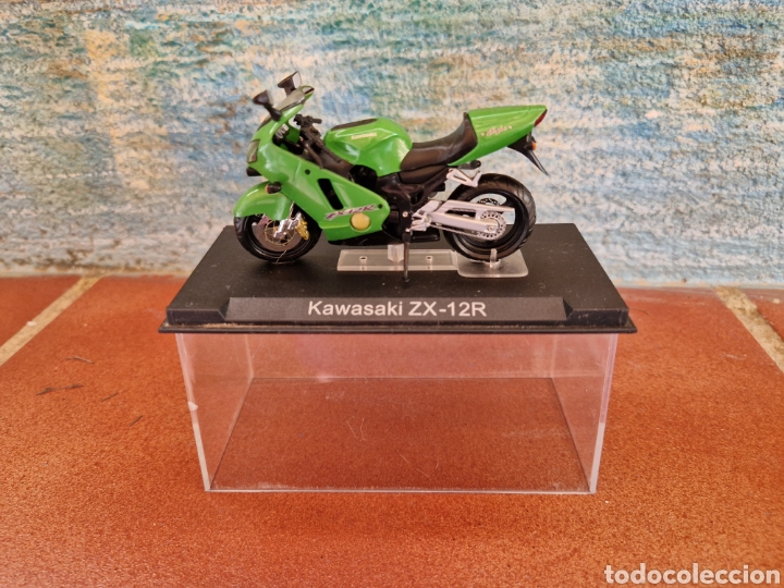 Die cast 1/24 Modellino Moto Kawasaki ZX-12R