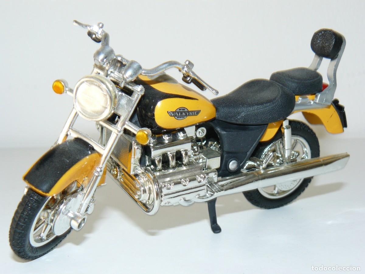22- moto honda valkyrie yellow escala 1:18 stre - Acheter Motos miniatures  de collection sur todocoleccion