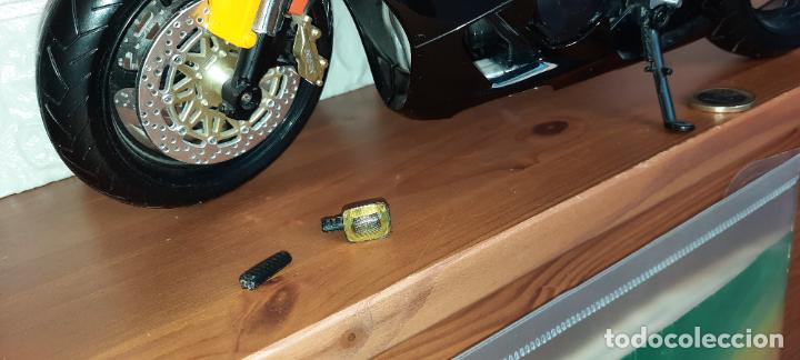 Motos a escala: HONDA CBR 929 RR.34 X 10 CMS - Foto 9