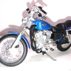Motos a escala: 303- HARLEY-DAVIDSON MOTORCYCLES MOTO BLUE AZUL DIE-CAST 1:18 CUSTOM BIKE MAISTO