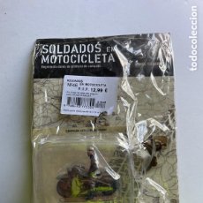Motos a escala: SOLDADOS EN MOTOCICLETA. Lote 395089679