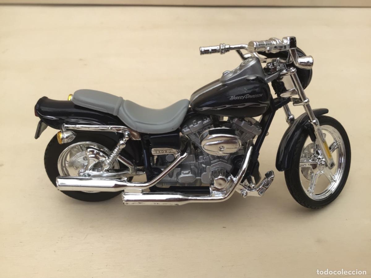 Motos a escala: Maisto Harley Davidson 2002 - Foto 3