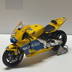 Honda Nsr GP Max Biaggi 1:10 Ème Honda Nsr GP Max Biaggi 1:10 Ème