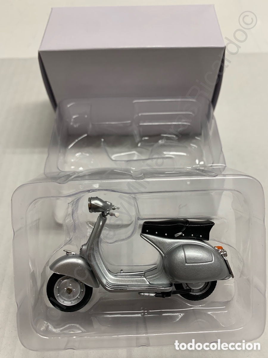 Motos a escala: Vespa 150 GS - A&ntilde;o 1958 (Escala 1/24) Ixo, motos cl&aacute;sicas, moto cl&aacute;sica 150GS, legendaria, m&iacute;tica