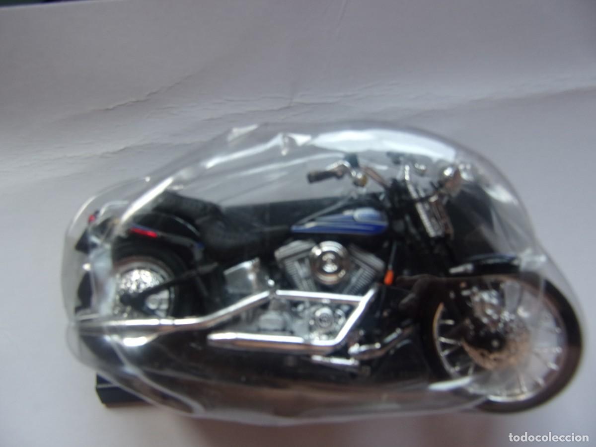 Motos a escala: Moto Harley 2002 FLSTF Fat Boy - Foto 1