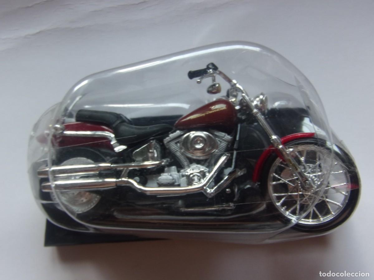Motos a escala: Moto Harley 2000 FXSDT Softail Deuce - Foto 1