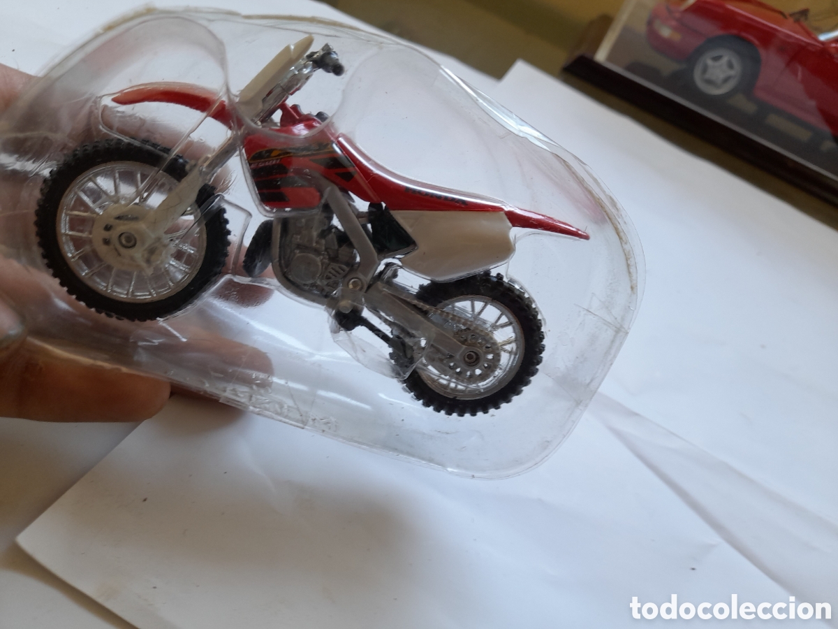 22- moto honda valkyrie yellow escala 1:18 stre - Acheter Motos miniatures  de collection sur todocoleccion