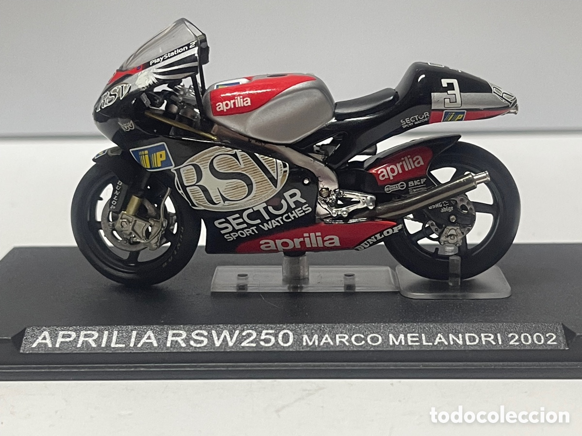 DIE CAST  APRILIA RSV250 MARCO MELANDRI 2002  SCALA 1/24