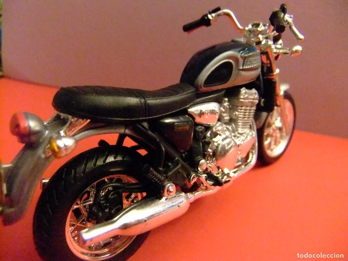 Motos a escala: MOTO TRIUMPH 900 MAISTO - Foto 3