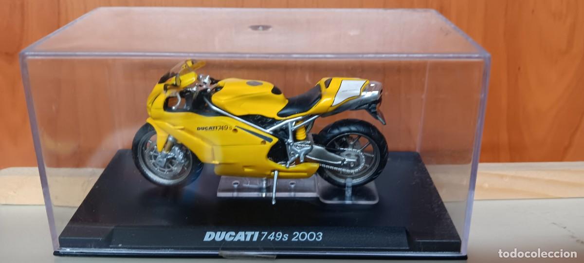 Motos a escala: DUCATI 749S 2003 - Foto 1