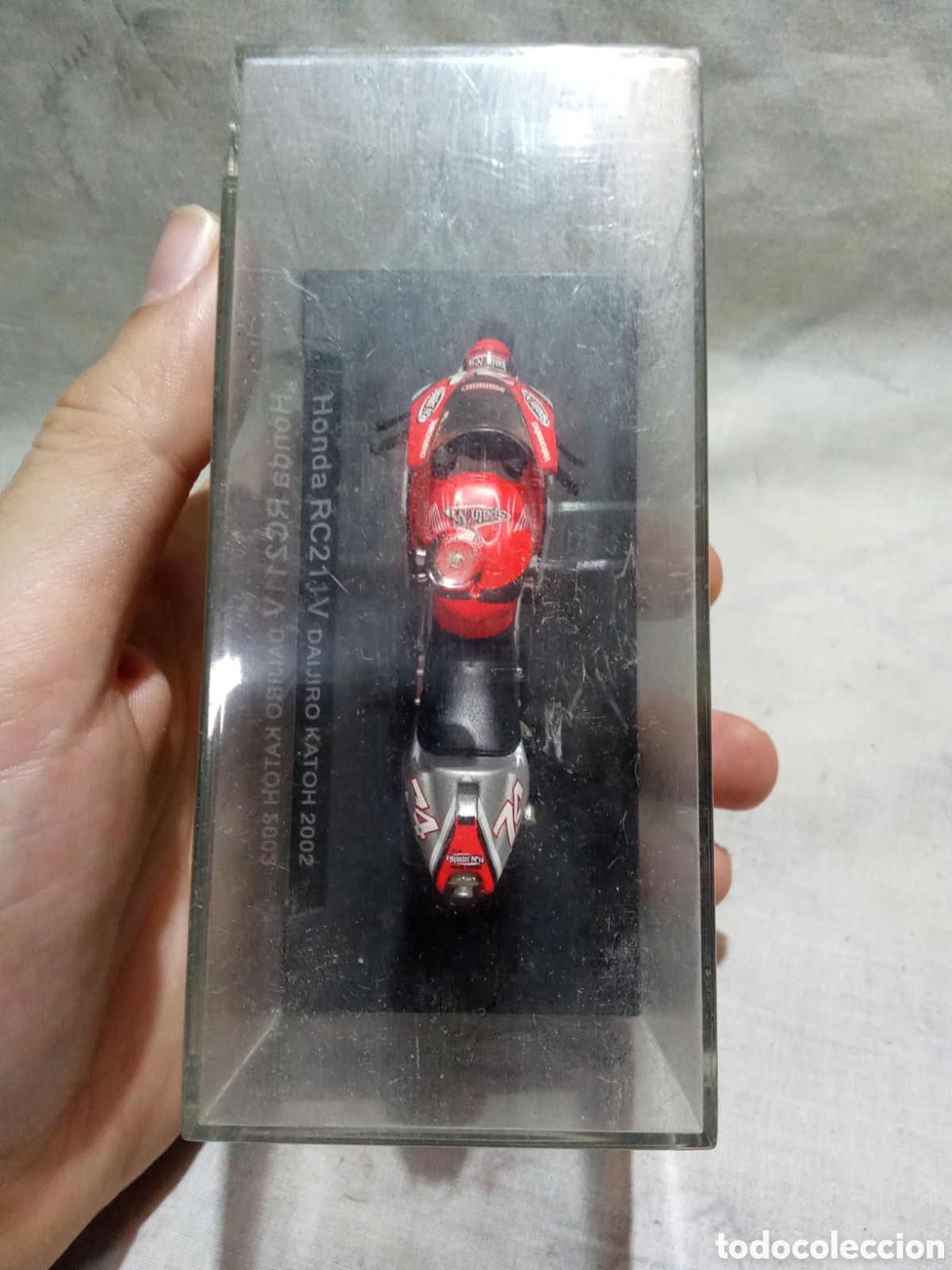 Motos a escala: HONDA RC211V DE DAJIRO KATOH 2002 - Foto 5