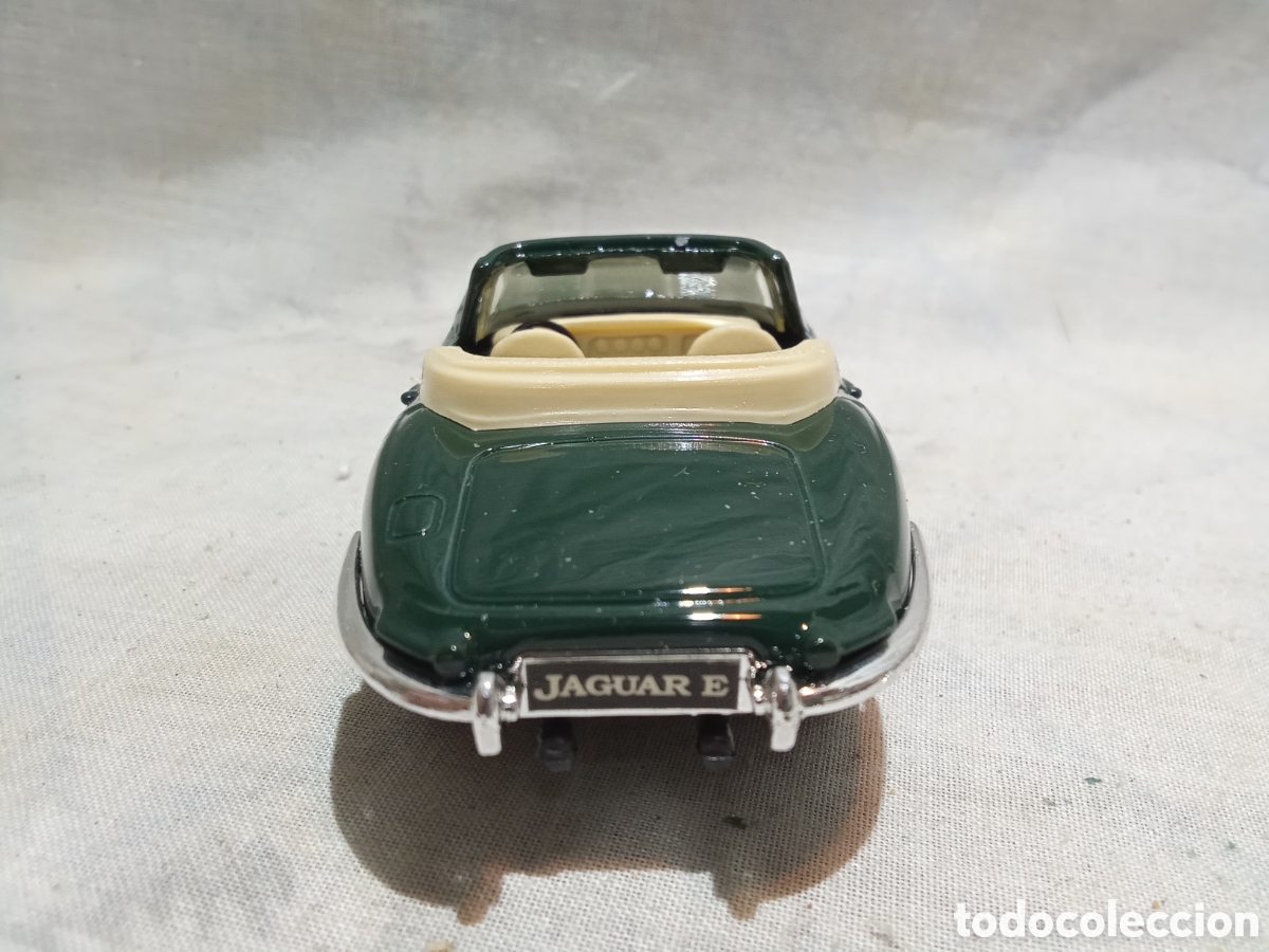 Motos a escala: JAGUAR CABRIOLET 1:38 DE MAISTO - Foto 3
