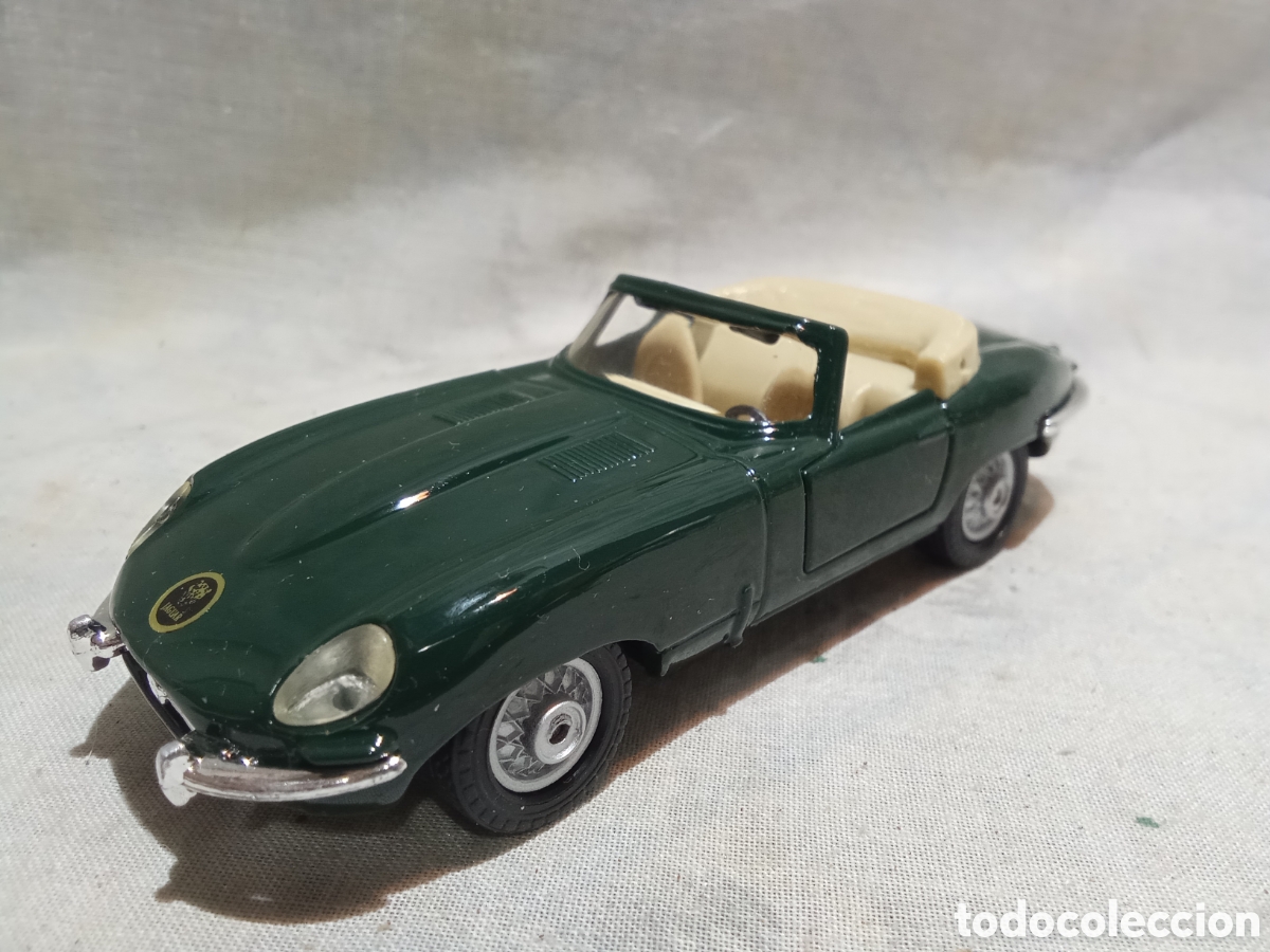 Motos a escala: JAGUAR CABRIOLET 1:38 DE MAISTO - Foto 1