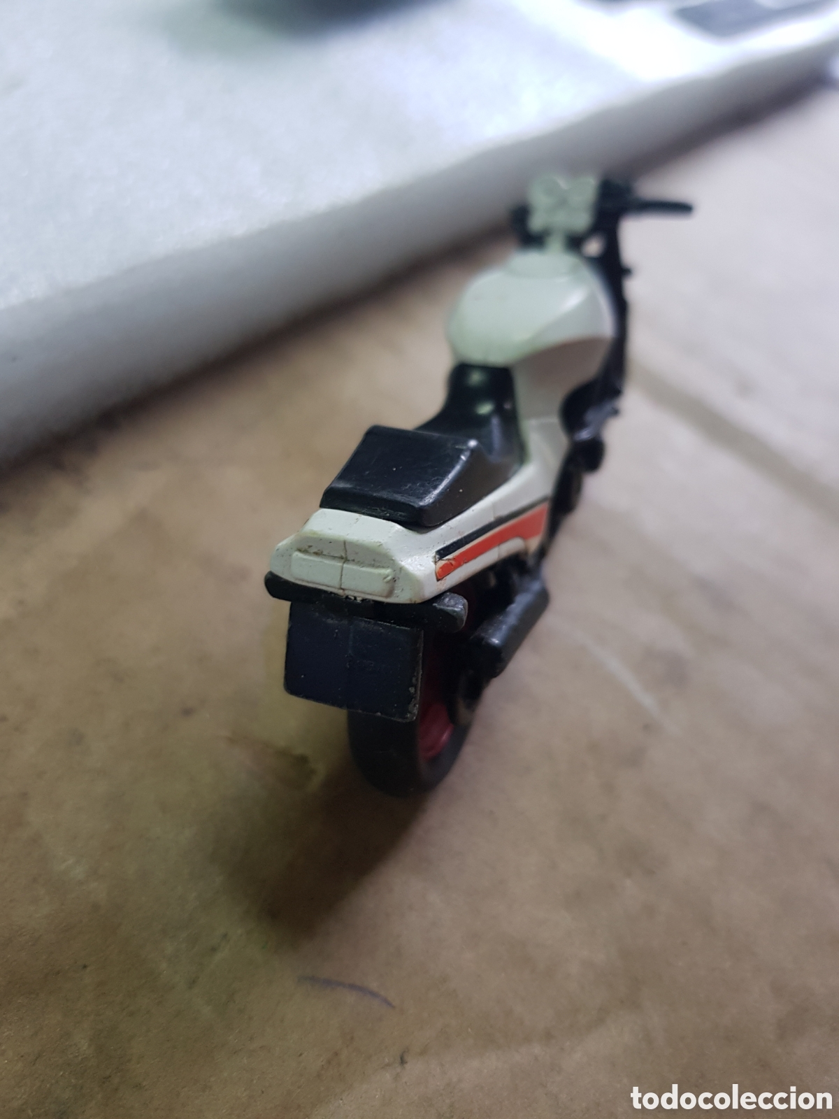 Motos a escala: Antigua moto de miniatura - Foto 2