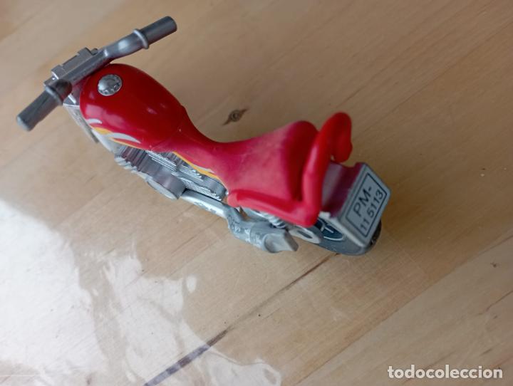 Motos a escala: Moto Choper en miniatura, de pl&aacute;stico. - Foto 2
