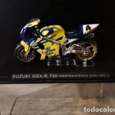 Motos a escala: SUZUKI GSX-R 750, PIERFRANCESCO CHILI, 2001 MOTO ESCALA 1:24