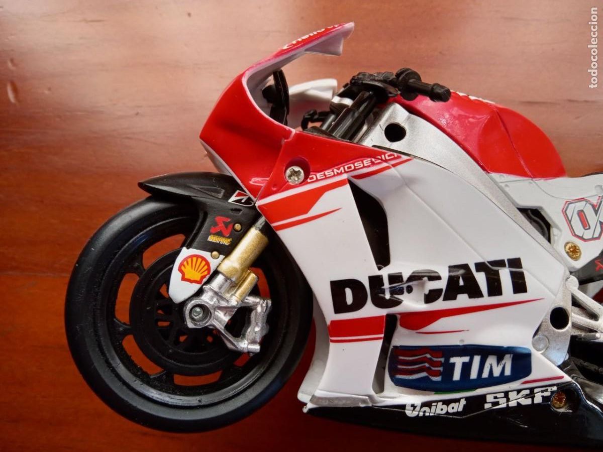 Motos a escala: MOTO GP DUCATI, TIM RIELLO 17 CM - Foto 4
