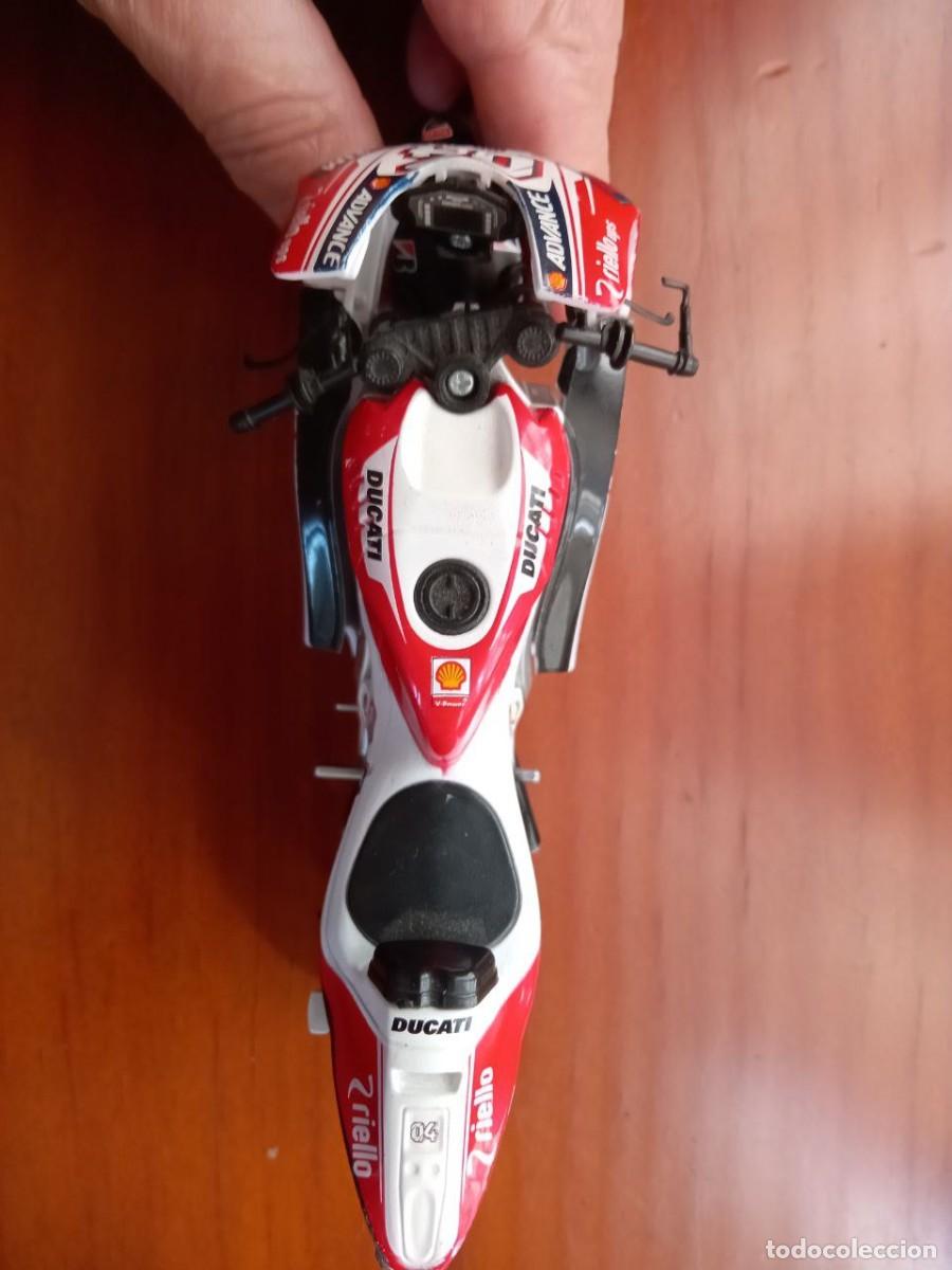 Motos a escala: MOTO GP DUCATI, TIM RIELLO 17 CM - Foto 6
