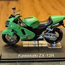 Motos a escala: MOTO KAWASAKI ZX-12R NUEVA BLÍSTER ORIGINAL