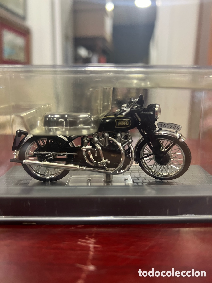 Motos a escala: Moto a escala Vincent HRD Black - Foto 3
