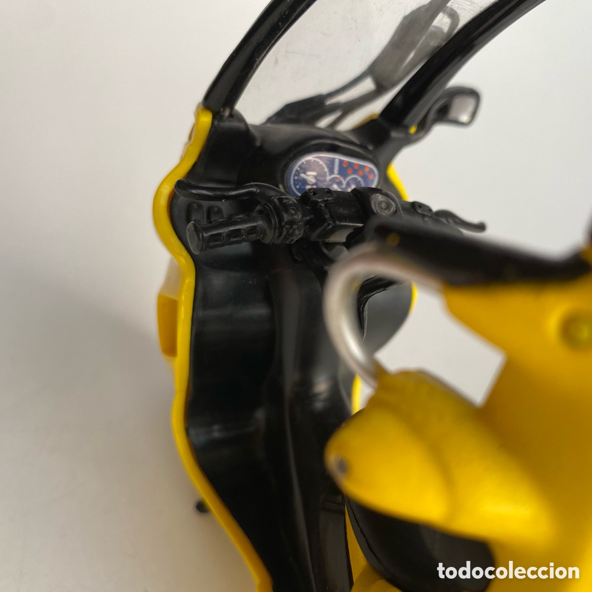 Motos a escala: Moto C1 BMW amarilla - Foto 6