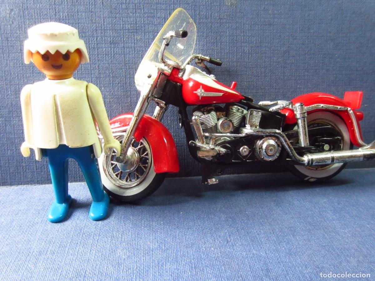 Motos a escala: Harley-Davidson FLHT Electra Glide Standard 1998 (Maisto) - Foto 14