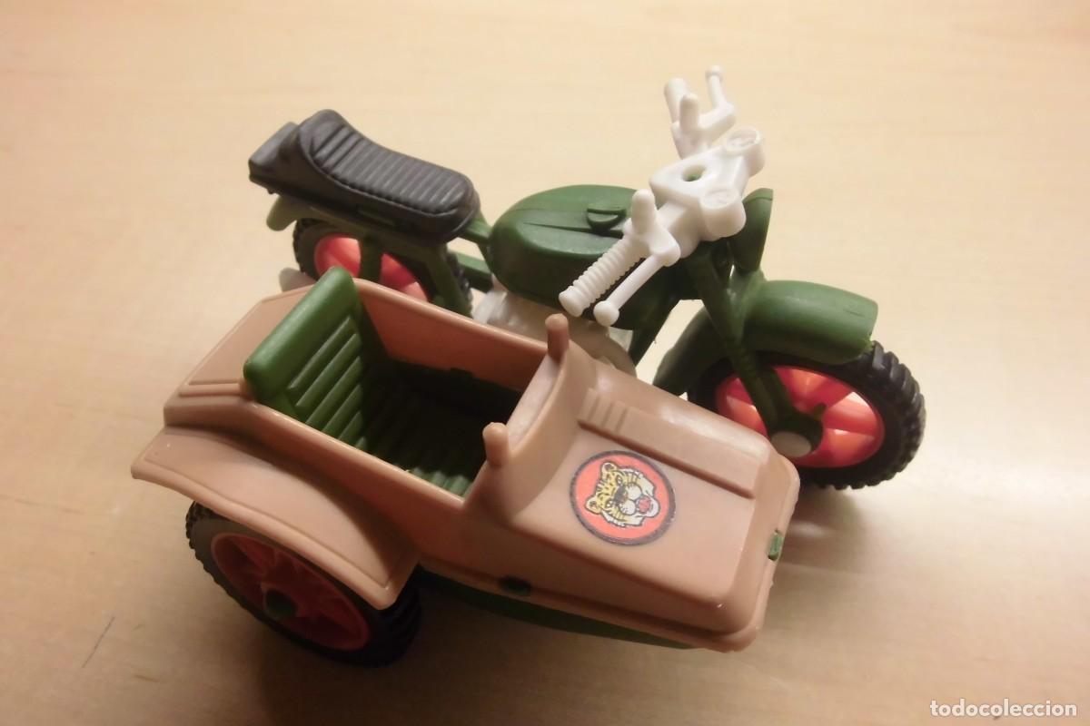 Motos a escala: MOTO CON SIDECAR BULLYCAN (SAFARI) - Foto 1