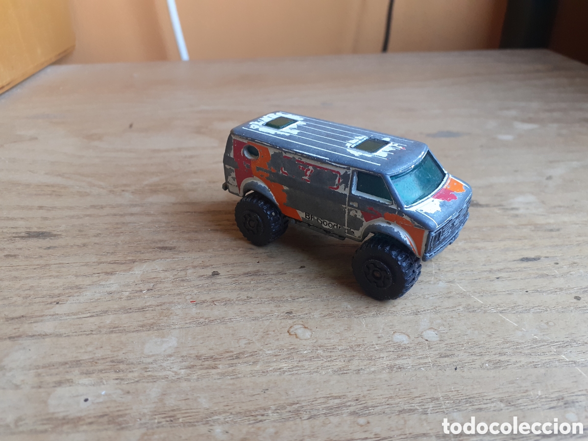 Motos a escala: Matchbox chevy van 4 x 4 vehicle - Foto 1