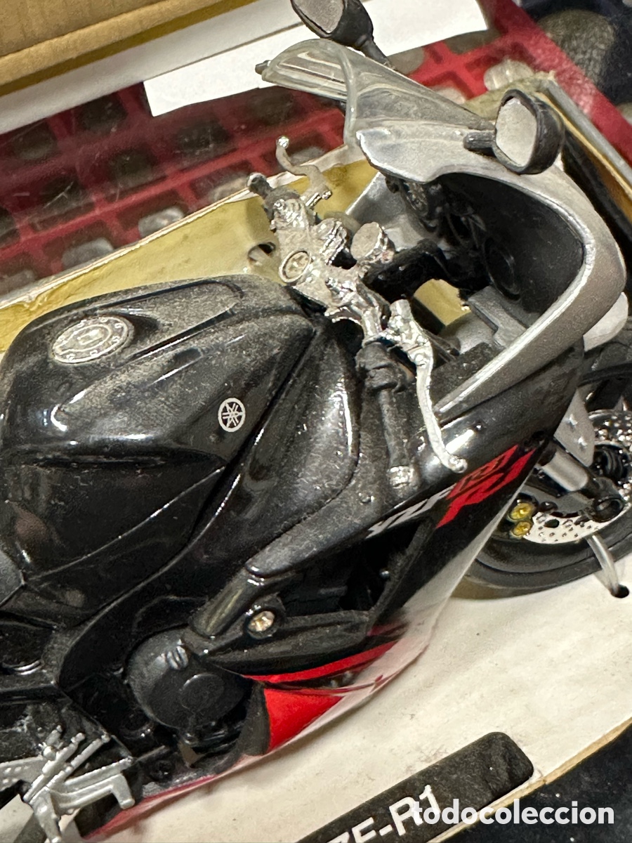 Motos a escala: Moto Yamaha a escala - Foto 4