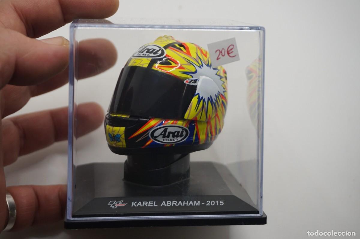 Motos a escala: B4/ CASCO MOTO 1:5 ALTAYA - KAREL ABRAHAM - 2015 - Foto 1