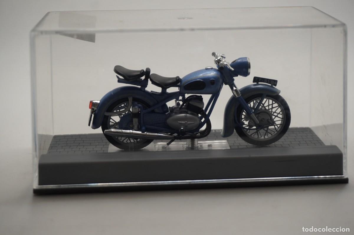 Motos a escala: B2/ MOTO 1:24 - ADLER MB200 - 1952 - Foto 3