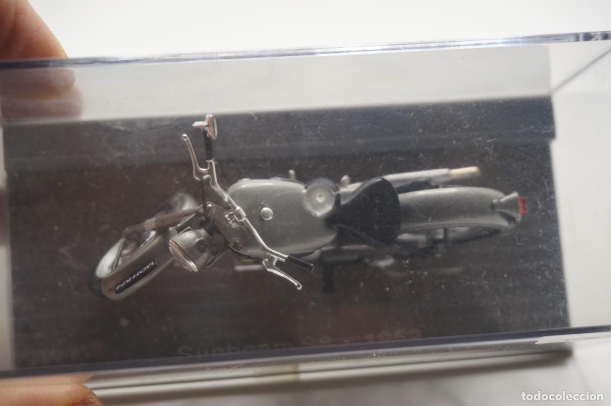 Motos a escala: B2/ MOTO 1:24 - SUNBEAM S8 - 1952 - Foto 6