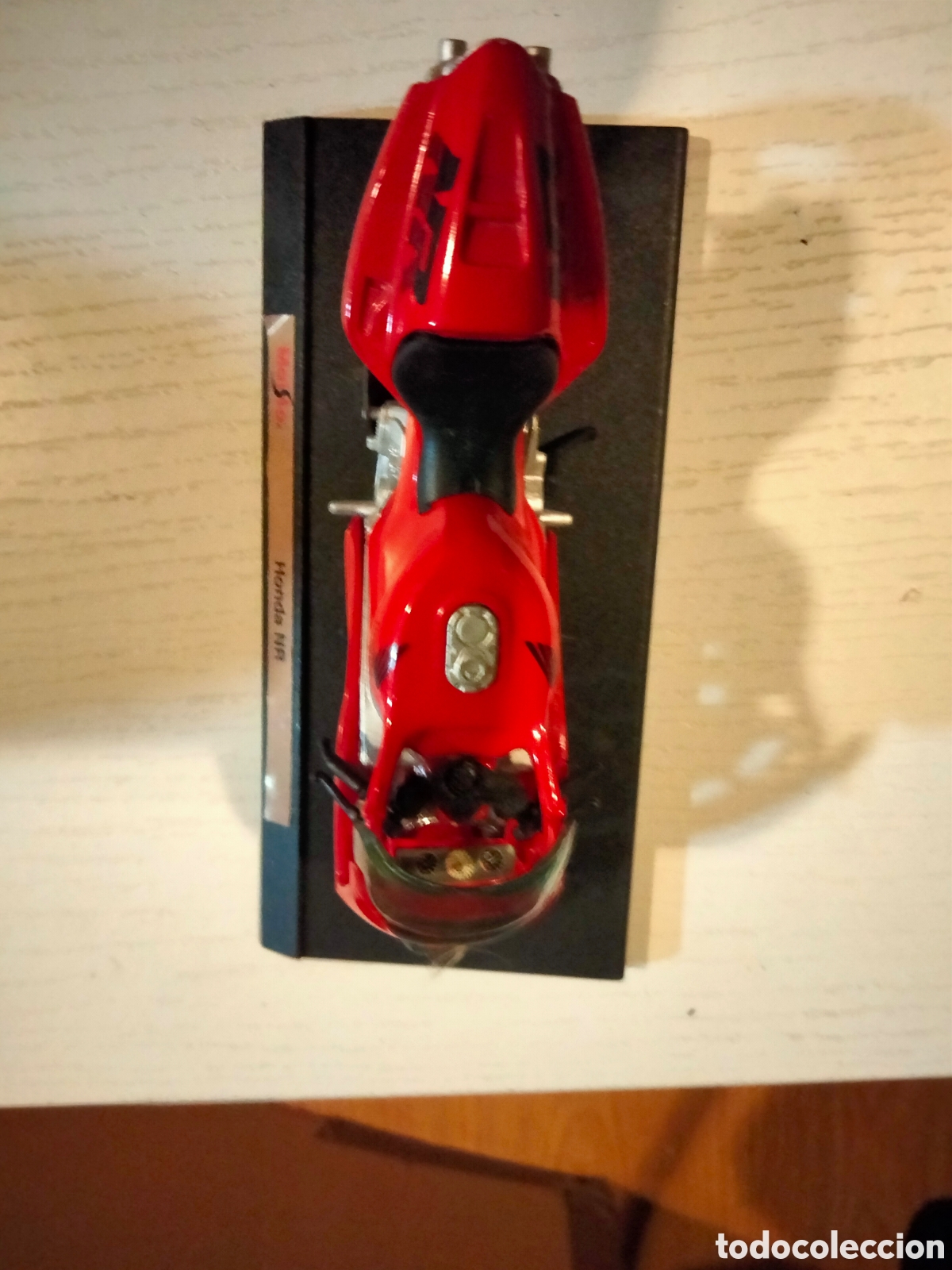 Motos a escala: Maisto 1/18 Honda NR - Foto 5