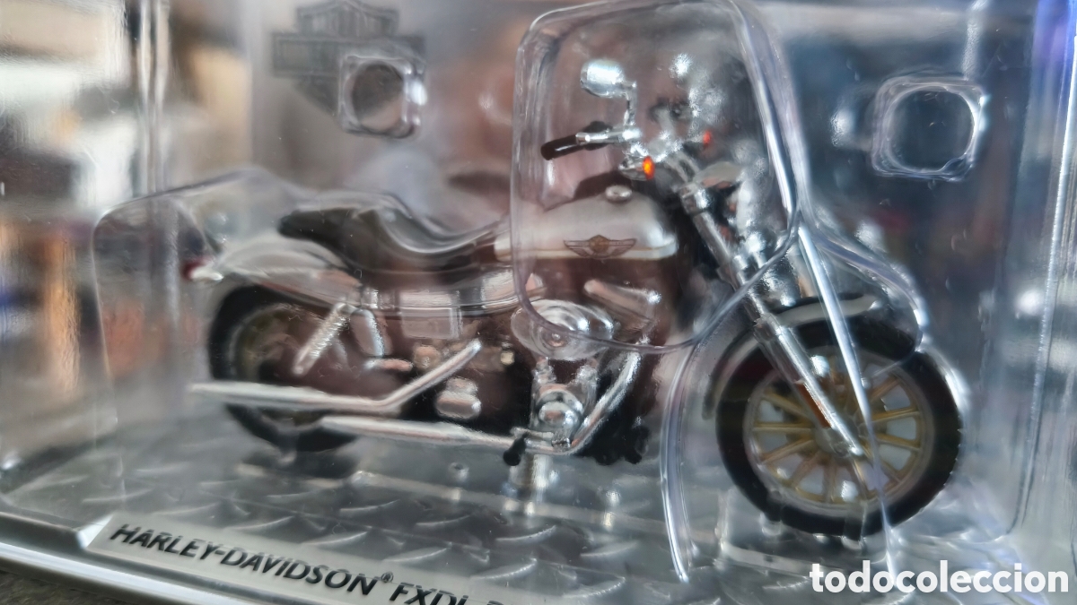 Motos a escala: HARLEY DAVIDSON FXDL DINA LOW RIDER 2003 - Foto 3