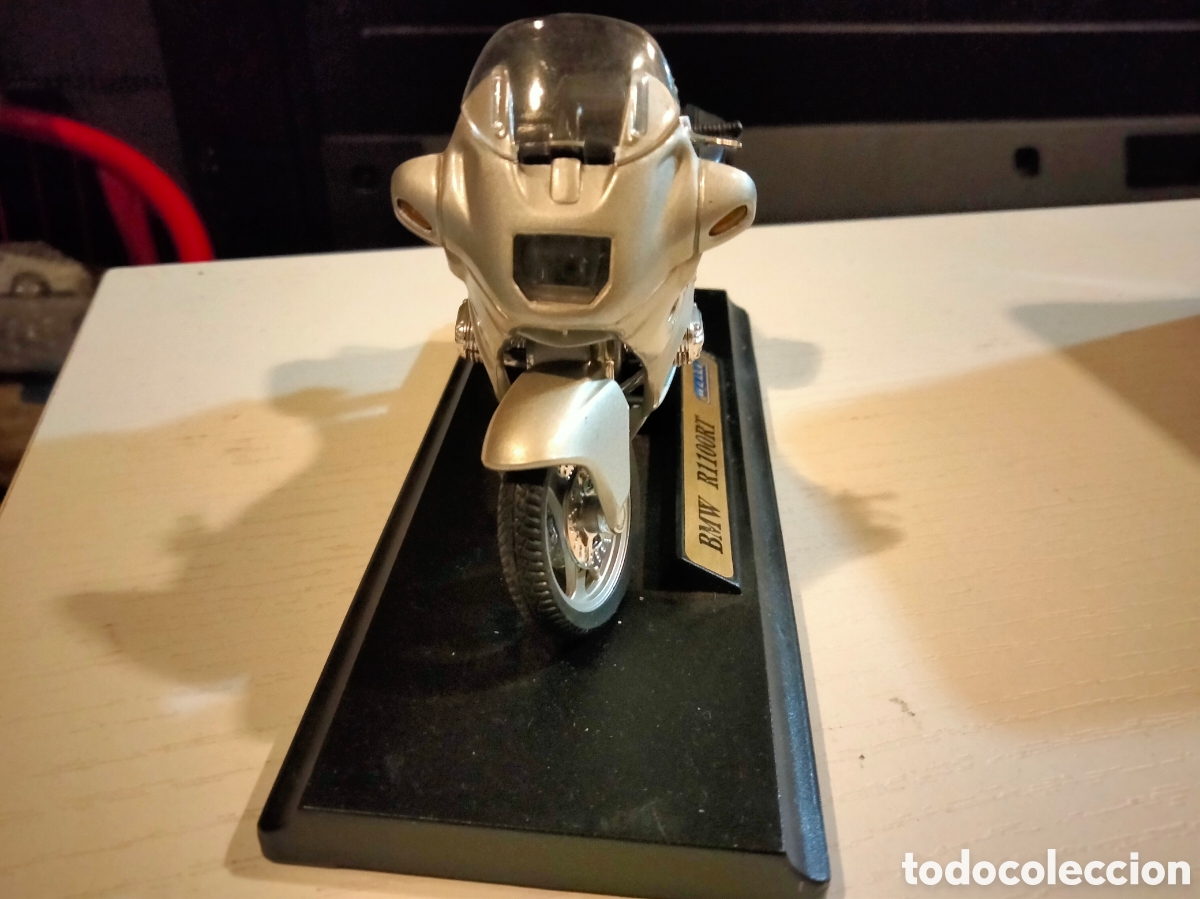 Motos a escala: Welly 1/18 BMW R1100RT - Foto 2