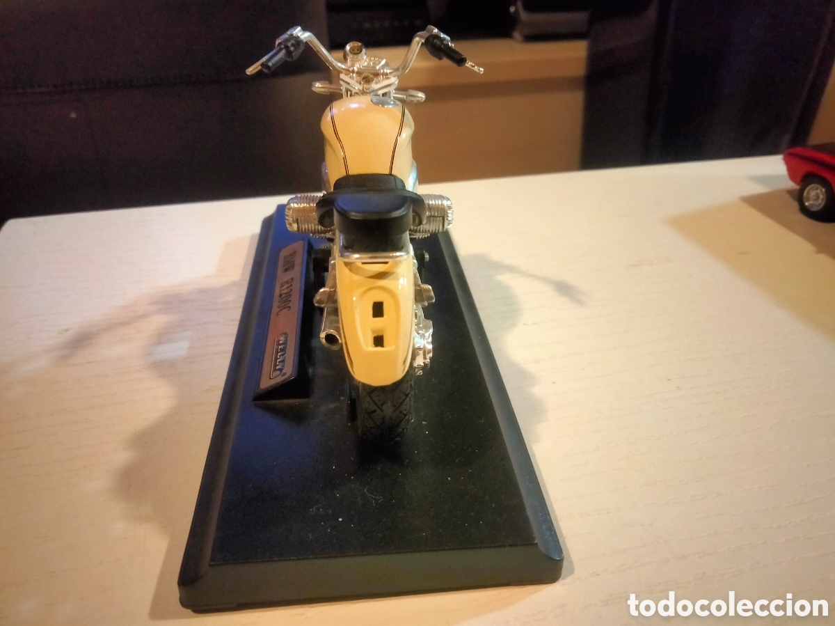 Motos a escala: Welly 1/18 BMW R1200C - Foto 4