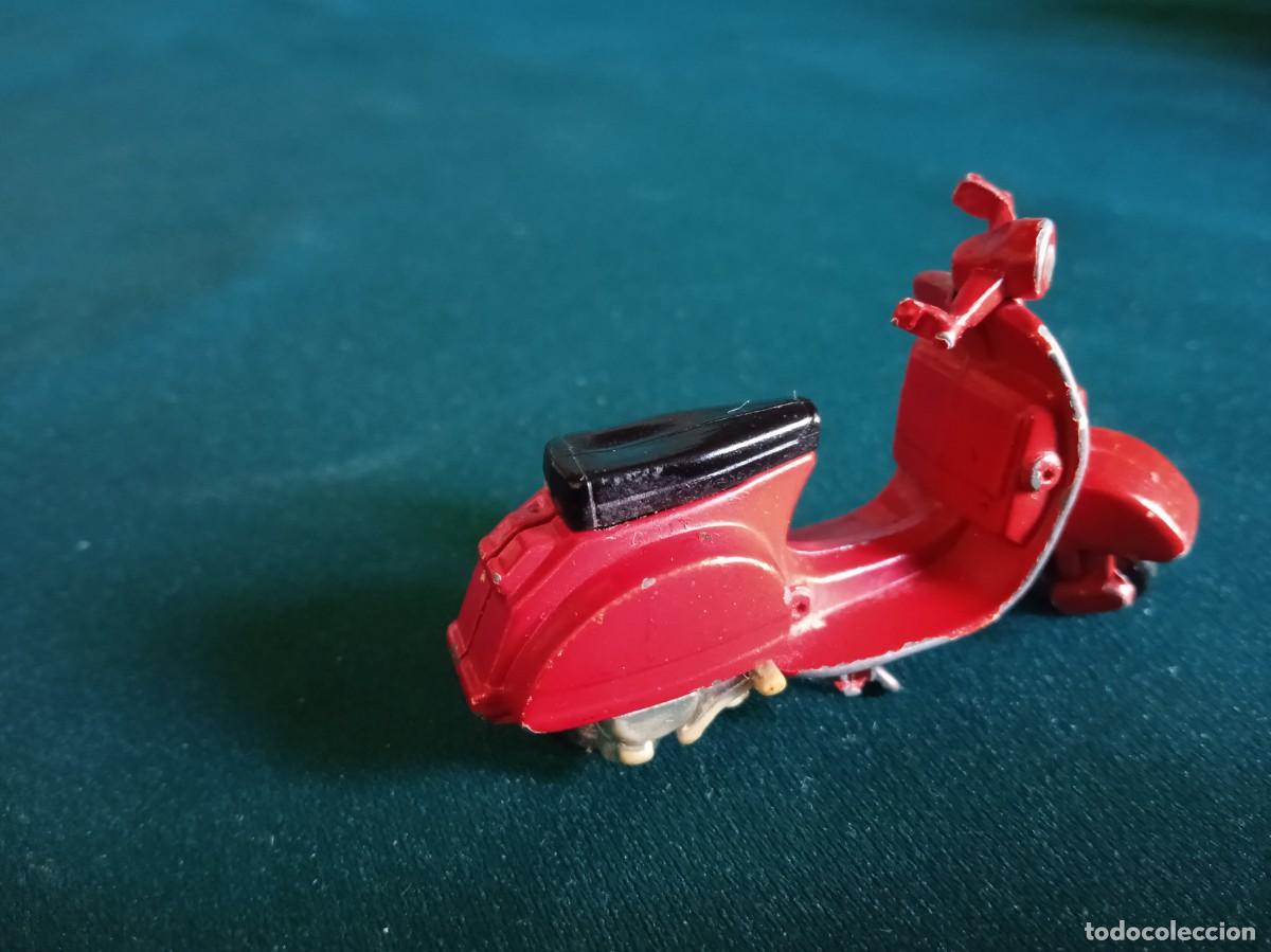 Motos a escala: Vespa de Metal a Escala. - Foto 1