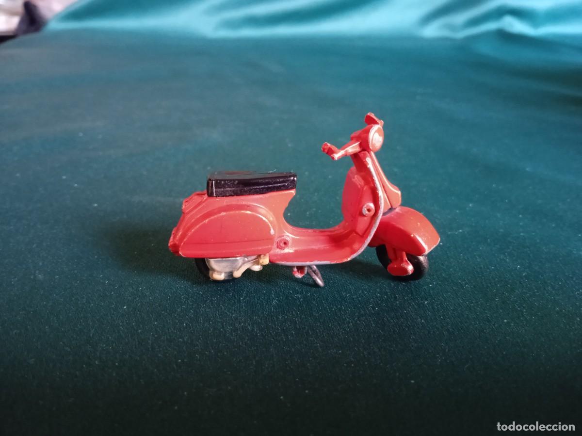 Motos a escala: Vespa de Metal a Escala. - Foto 2