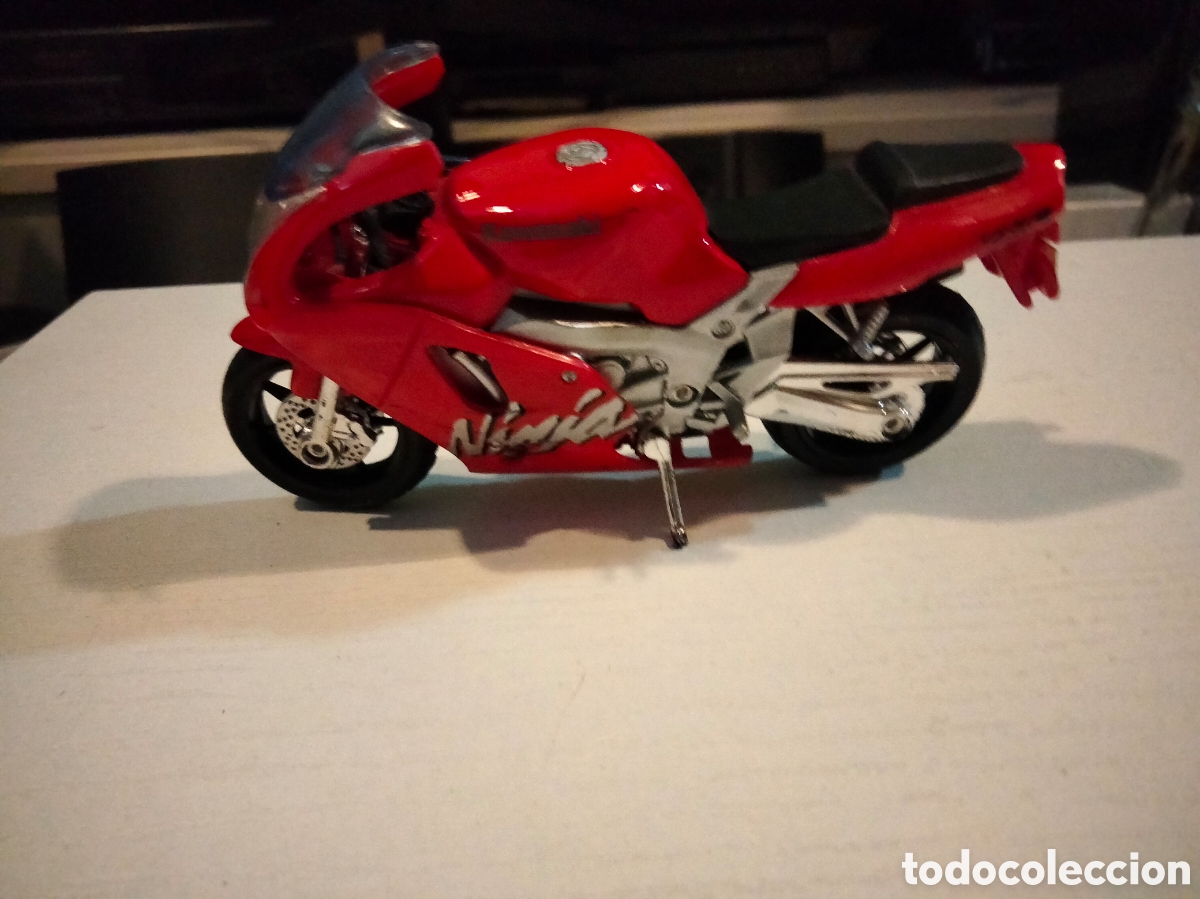 Motos a escala: Maisto 1/18 Kawasaki Ninja ZX 7R