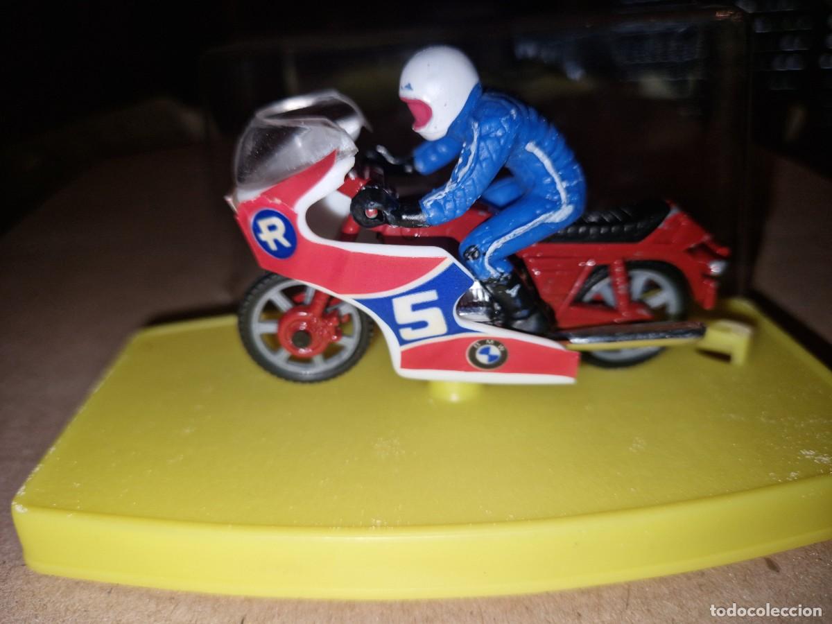 Motorcycle Models: MOTO BMW DE METAL CON PILOTO
